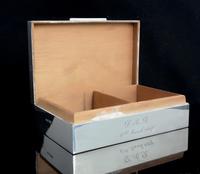 Vintage silver cigarette box engine turned (8 of 16) Vintage silver cigarette box engine turned (8 of 16)