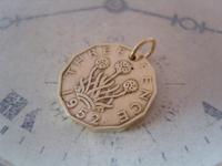 Vintage Pocket Watch Chain Fob 1952 Threpenny Bit Coin Fob (3 of 8) Vintage Pocket Watch Chain Fob 1952 Threpenny Bit Coin Fob (3 of 8)
