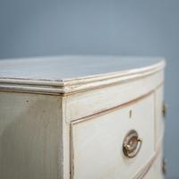 2 Over 2 Painted Chest of Drawers (7 of 13) 2 Over 2 Painted Chest of Drawers (7 of 13)