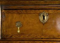 Queen Anne Oak & Walnut Chest of Drawers with running scroll (4 of 8) Queen Anne Oak & Walnut Chest of Drawers with running scroll (4 of 8)