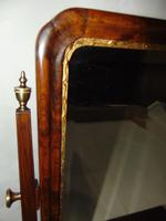 George II Veneered Walnut Toilet Mirror (5 of 6) George II Veneered Walnut Toilet Mirror (5 of 6)