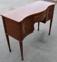 1960's Mahogany Serpentine Sideboard with Cutlery Drawer (4 of 5) 1960's Mahogany Serpentine Sideboard with Cutlery Drawer (4 of 5)