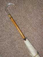 Antique Gold Plate English Made Umbrella With Lucite Crook Handle & Cream Canopy (6 of 17) Antique Gold Plate English Made Umbrella With Lucite Crook Handle & Cream Canopy (6 of 17)