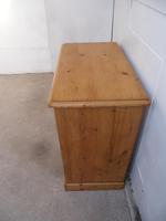 Cracking Victorian Large Antique Pine 5 Drawer Chest of Drawers (5 of 9) Cracking Victorian Large Antique Pine 5 Drawer Chest of Drawers (5 of 9)