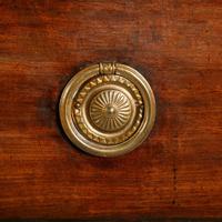 Scottish Mahogany Serpentine Chest (3 of 8) Scottish Mahogany Serpentine Chest (3 of 8)