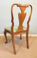 Set of Eight Queen Anne Style Walnut Dining Chairs (8 of 15) Set of Eight Queen Anne Style Walnut Dining Chairs (8 of 15)