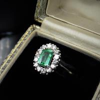 Vintage Emerald & Diamond 18ct White Gold Oblong Cluster Ring (6 of 6) Vintage Emerald & Diamond 18ct White Gold Oblong Cluster Ring (6 of 6)