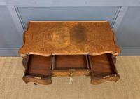 Serpentine Fronted Queen Anne Style Burr Walnut Side Table (15 of 16) Serpentine Fronted Queen Anne Style Burr Walnut Side Table (15 of 16)