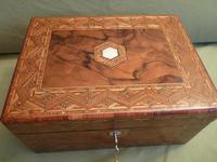 Large Figured Walnut Inlaid Jewellery Box + Tray c.1875 (3 of 12) Large Figured Walnut Inlaid Jewellery Box + Tray c.1875 (3 of 12)