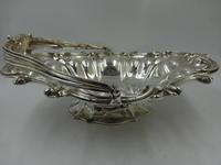 Fine Early Victorian Silver Swing Handle Basket by Benjamin Smith II London 1840 (3 of 10) Fine Early Victorian Silver Swing Handle Basket by Benjamin Smith II London 1840 (3 of 10)