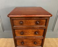 Pair of Victorian Mahogany Bedside Chests (13 of 16) Pair of Victorian Mahogany Bedside Chests (13 of 16)