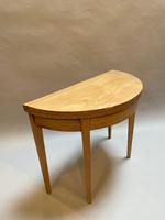 18th Century Card Table (4 of 7) 18th Century Card Table (4 of 7)