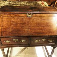 Early 18th Century Oak Bureau on Stand (5 of 7) Early 18th Century Oak Bureau on Stand (5 of 7)