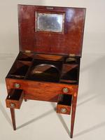 A Neat George III Period Mahogany Dressing Table (3 of 5) A Neat George III Period Mahogany Dressing Table (3 of 5)