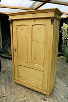 Large Old Pine 1 Door Food Cupboard / Linen / Kitchen / Larder / Wardrobe - We Deliver! (8 of 12) Large Old Pine 1 Door Food Cupboard / Linen / Kitchen / Larder / Wardrobe - We Deliver! (8 of 12)