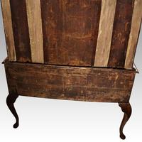 George I Walnut Chest on Stand (15 of 18) George I Walnut Chest on Stand (15 of 18)