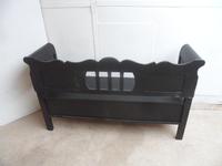 Small Painted Black 2/3 Seater Antique Pine Hall / Kitchen Box / Settle / Bench (8 of 10) Small Painted Black 2/3 Seater Antique Pine Hall / Kitchen Box / Settle / Bench (8 of 10)
