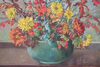 Large Mid Century Oil Painting Still Life of Chrysanthemums (3 of 10) Large Mid Century Oil Painting Still Life of Chrysanthemums (3 of 10)