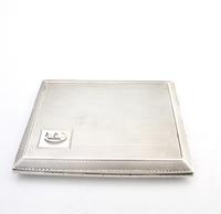 Top quality ladies’ silver cigarette case John Henry Wynn Birmingham 1928 (5 of 7) Top quality ladies’ silver cigarette case John Henry Wynn Birmingham 1928 (5 of 7)