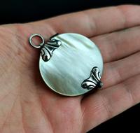 Antique Georgian Quizzing Glass Pendant, Mother of Pearl & Silver (3 of 14) Antique Georgian Quizzing Glass Pendant, Mother of Pearl & Silver (3 of 14)