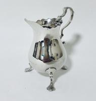 Antique Victorian Solid Silver Milk Jug (4 of 12) Antique Victorian Solid Silver Milk Jug (4 of 12)