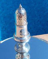Rare 18th Century Robert Hennell l Solid Silver Vase Shape Sugar Caster / Sifter London 1785 (7 of 12) Rare 18th Century Robert Hennell l Solid Silver Vase Shape Sugar Caster / Sifter London 1785 (7 of 12)