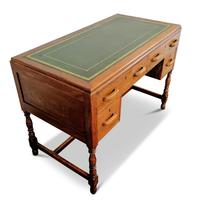 Lovely Little Vintage Desk with Green Leather Top & Drawers c.1970 (3 of 8) Lovely Little Vintage Desk with Green Leather Top & Drawers c.1970 (3 of 8)