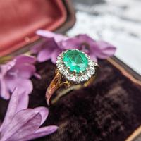 Vintage 18ct Gold Emerald & Diamond Cluster Ring (3 of 11) Vintage 18ct Gold Emerald & Diamond Cluster Ring (3 of 11)