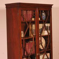 Georgian Glassed Bookcase in Mahogany & Inlays - 18th Century English (14 of 14) Georgian Glassed Bookcase in Mahogany & Inlays - 18th Century English (14 of 14)