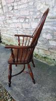 Wonderful Example of Handsome Yew High Back Windsor Chair (3 of 8) Wonderful Example of Handsome Yew High Back Windsor Chair (3 of 8)