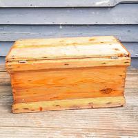 19th Century Carpenters Trunk with Shipwreck Finish (2 of 8) 19th Century Carpenters Trunk with Shipwreck Finish (2 of 8)