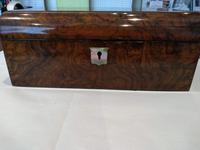 Walnut Wood Sewing Box with Mother of Pearl Inlay (5 of 13) Walnut Wood Sewing Box with Mother of Pearl Inlay (5 of 13)