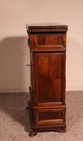 Small Italian Renaissance Credenza in Walnut c.1600 with Coat of Arms (8 of 11) Small Italian Renaissance Credenza in Walnut c.1600 with Coat of Arms (8 of 11)
