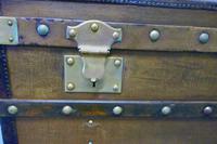 Large Tan Canvas, Wood, Leather & Brass Bound Steamer Trunk (7 of 9) Large Tan Canvas, Wood, Leather & Brass Bound Steamer Trunk (7 of 9)