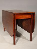 Shaped George III Period Mahogany Drop-leaf Table (6 of 7) Shaped George III Period Mahogany Drop-leaf Table (6 of 7)