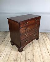 18th Century Mahogany Chest of Drawers (2 of 6) 18th Century Mahogany Chest of Drawers (2 of 6)