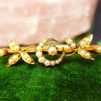 Vintage 14ct Yellow Gold Crescent Moon Pearl Bangle (3 of 8) Vintage 14ct Yellow Gold Crescent Moon Pearl Bangle (3 of 8)