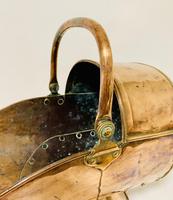 Antique Copper Coal Scuttle and Shovel (8 of 13) Antique Copper Coal Scuttle and Shovel (8 of 13)