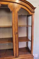 Quality Antique Walnut Display Cabinet (4 of 19) Quality Antique Walnut Display Cabinet (4 of 19)