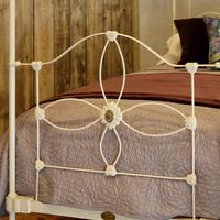 Cream Victorian Four Poster Single Bed (2 of 8) Cream Victorian Four Poster Single Bed (2 of 8)