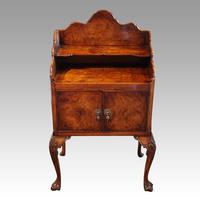 Matched Pair of Walnut Bedside Cabinets 1920's (5 of 8) Matched Pair of Walnut Bedside Cabinets 1920's (5 of 8)