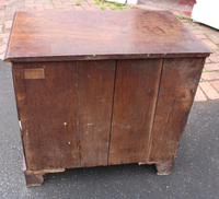 1830's Small Red Walnut Chest of Drawers with Oak Lined Drawers (4 of 4) 1830's Small Red Walnut Chest of Drawers with Oak Lined Drawers (4 of 4)
