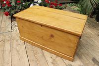 Lovely Restored Pine Blanket Box / Chest / Trunk / Coffee Table (2 of 8) Lovely Restored Pine Blanket Box / Chest / Trunk / Coffee Table (2 of 8)