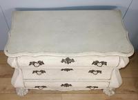 Bombé White Painted Chest of Drawers (5 of 9) Bombé White Painted Chest of Drawers (5 of 9)