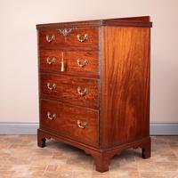 Waring & Gillow Mahogany Chest of Drawers (13 of 18) Waring & Gillow Mahogany Chest of Drawers (13 of 18)