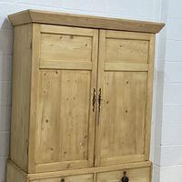 English victorian pine linen press (6 of 7) English victorian pine linen press (6 of 7)