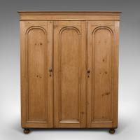 Antique Three Panel Wardrobe, English, Pine, Cupboard, Closet, Victorian c.1900 (2 of 10) Antique Three Panel Wardrobe, English, Pine, Cupboard, Closet, Victorian c.1900 (2 of 10)