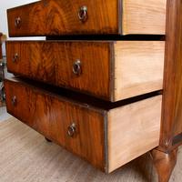 Walnut Chest of Drawers Queen Anne Style c.1920 (8 of 11) Walnut Chest of Drawers Queen Anne Style c.1920 (8 of 11)