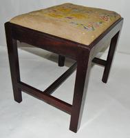 Georgian Cuban Mahogany Dressing Stool (3 of 5) Georgian Cuban Mahogany Dressing Stool (3 of 5)