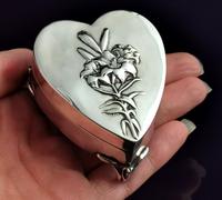Antique Heart Shaped Silver Jewellery Box, Art Nouveau, William Comyns (14 of 15) Antique Heart Shaped Silver Jewellery Box, Art Nouveau, William Comyns (14 of 15)